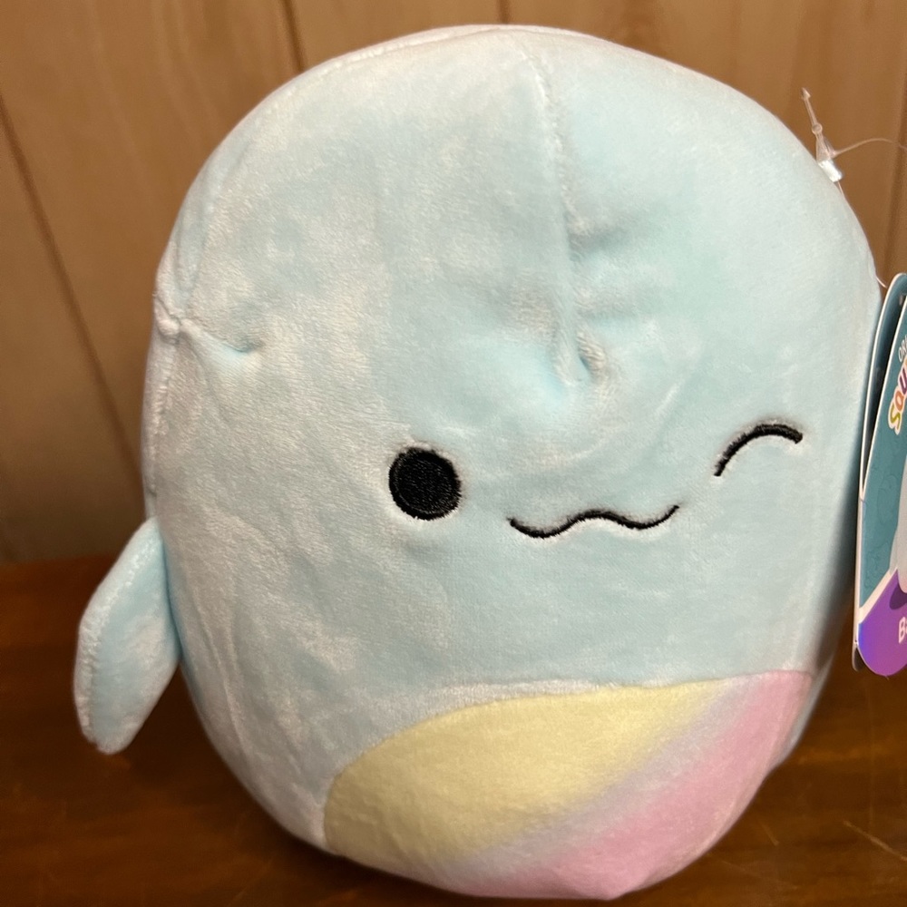 Squishmallows Basmina The Blue Beluga Whale 7" Plush, Silver Tag Limited Edition